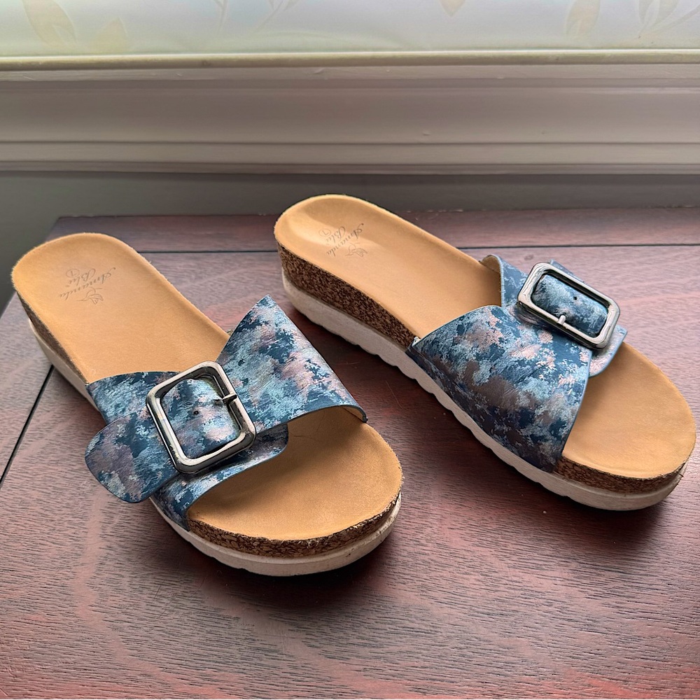 Wedge flip flops